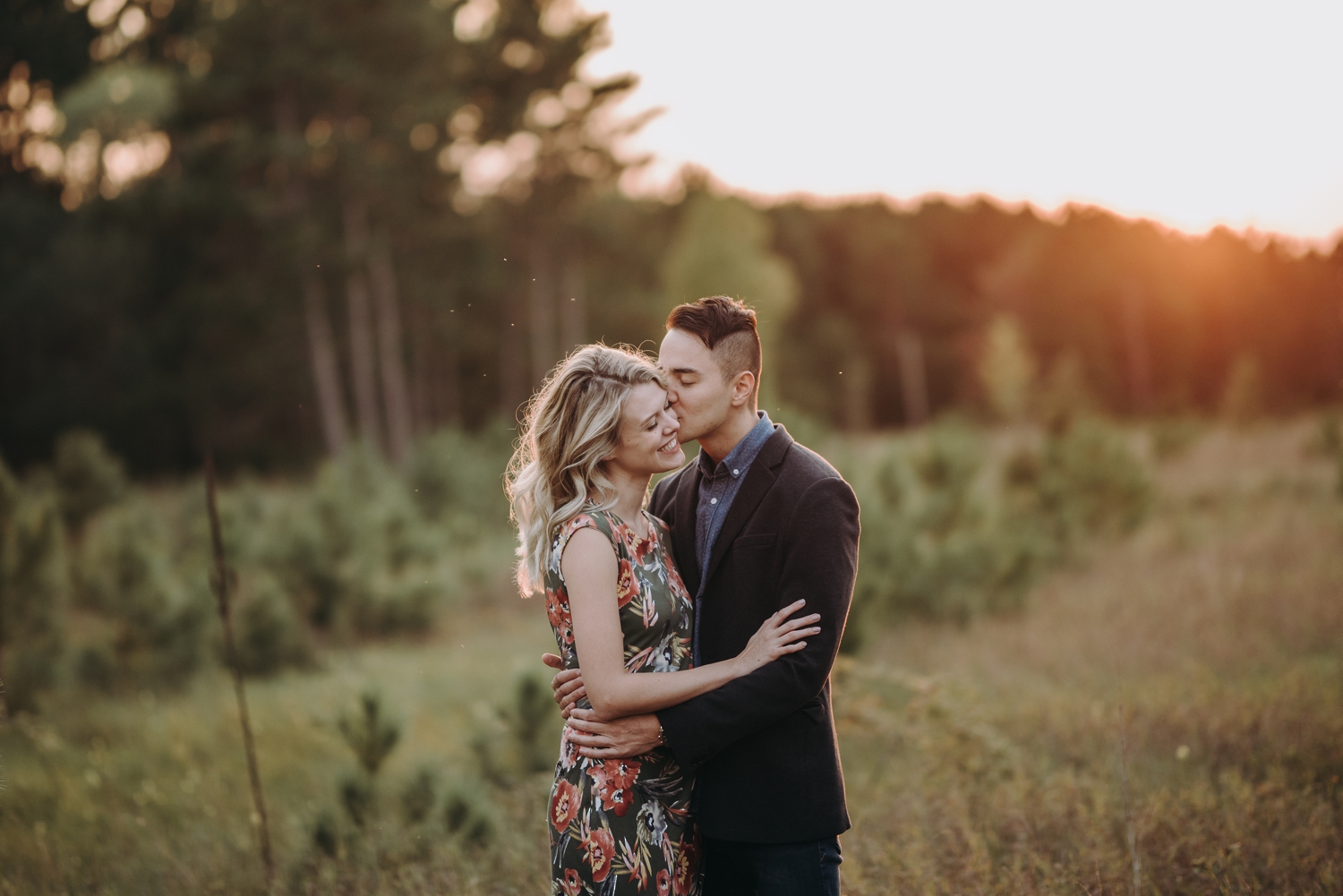 fall engagement photos in minnesota woods tom thornton photography