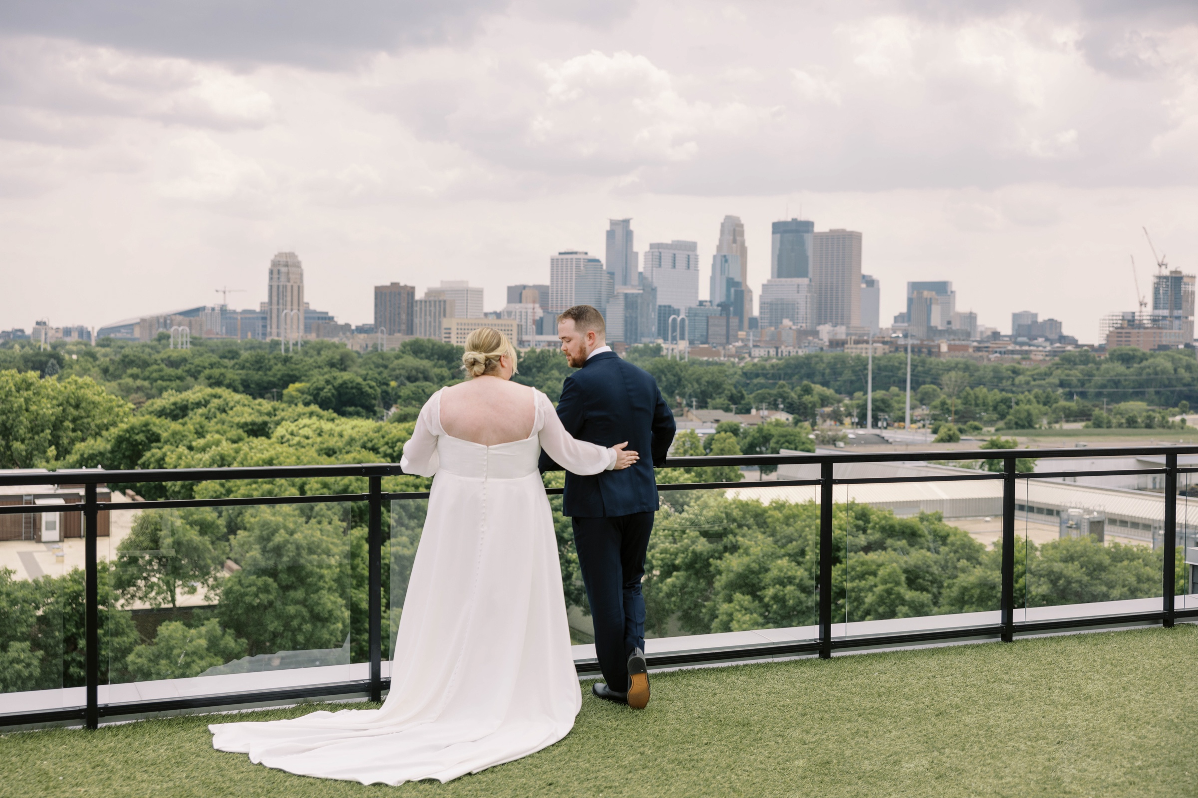 documentary wedding photography in minneapolis minnesota