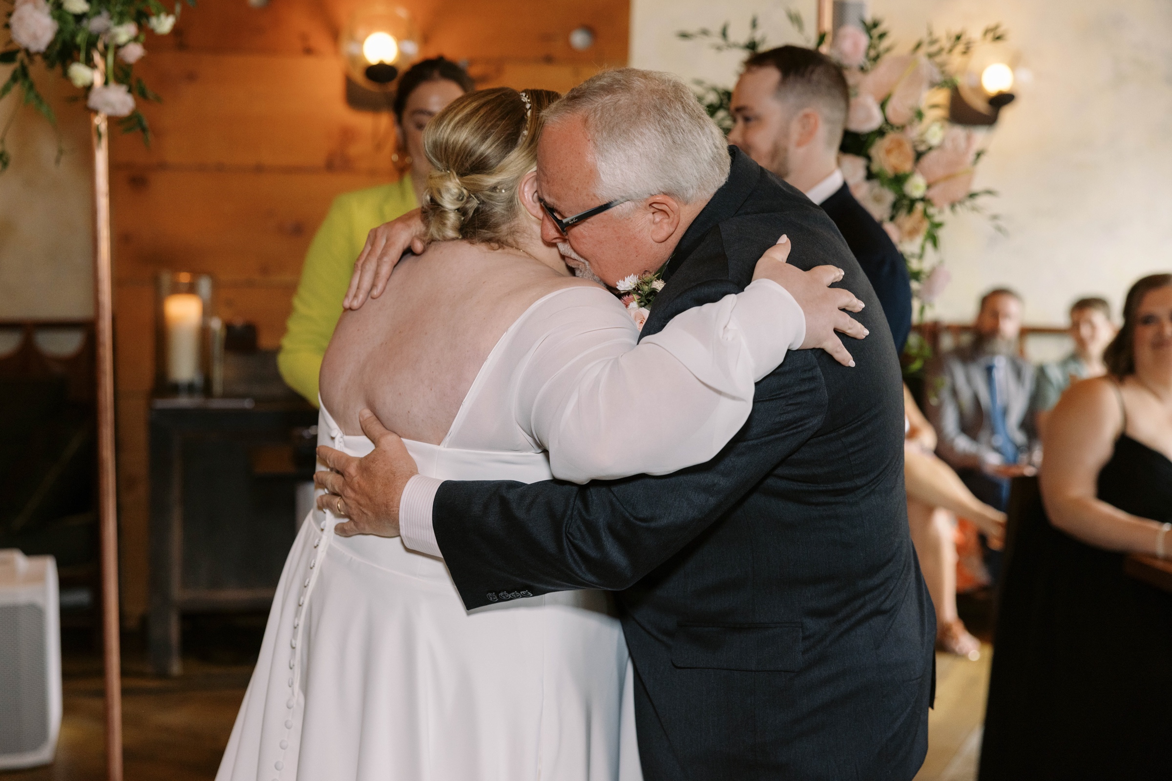 Wedding ceremony photos at Young Joni in MinneapolisTom Thornton Photography